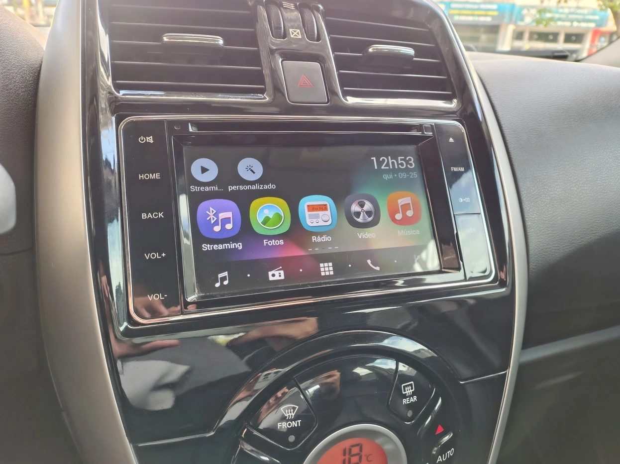 NISSAN VERSA