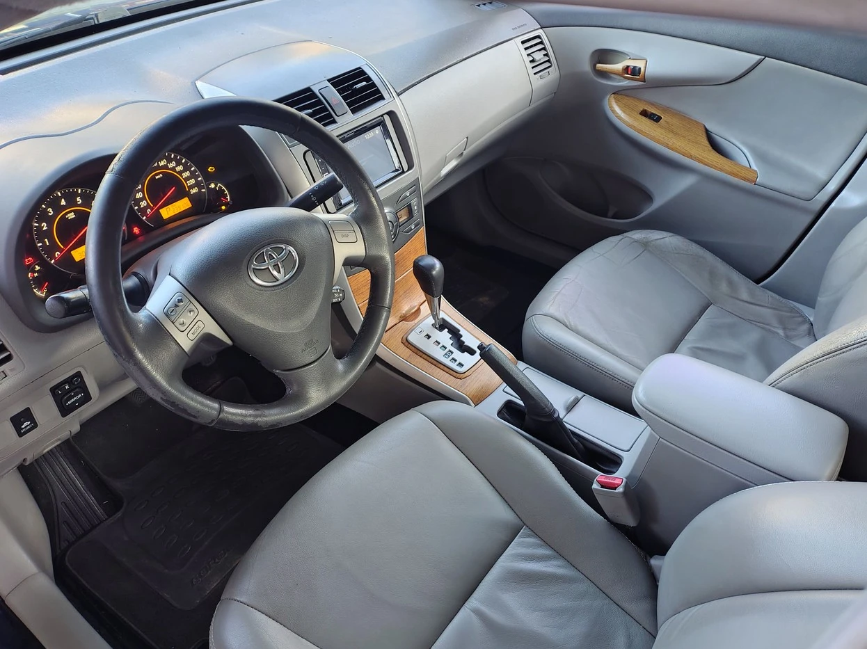 TOYOTA COROLLA