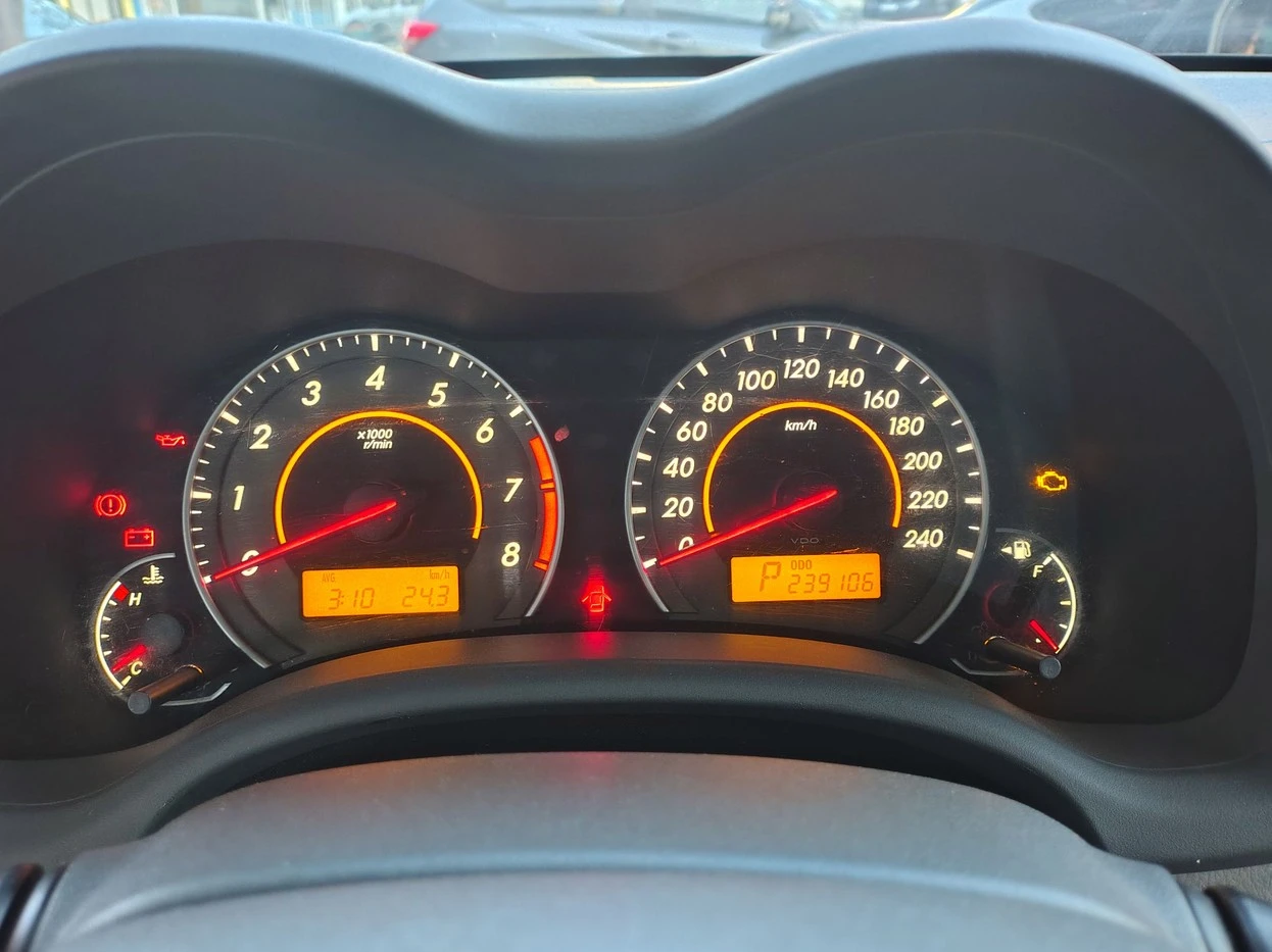 TOYOTA COROLLA