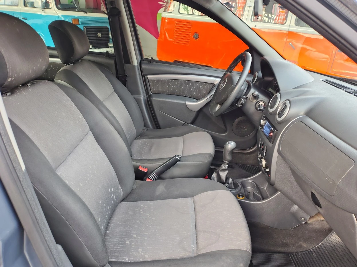 RENAULT LOGAN