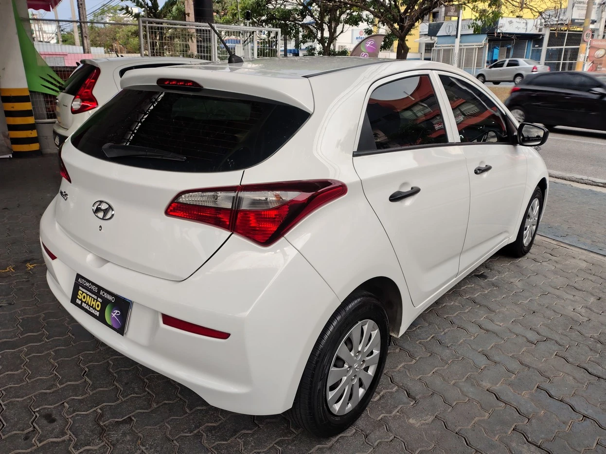 HYUNDAI HB20