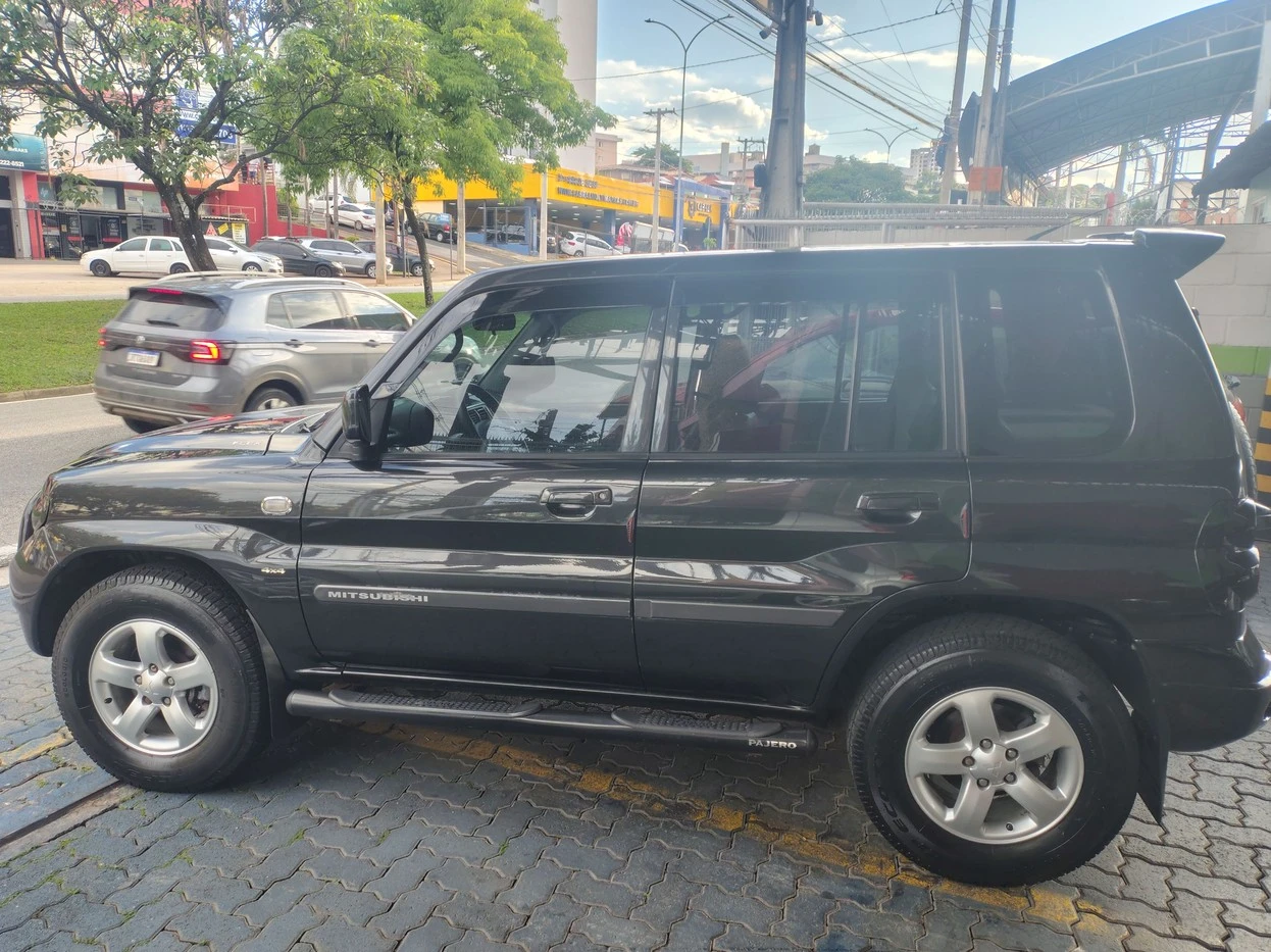 MITSUBISHI PAJERO TR4