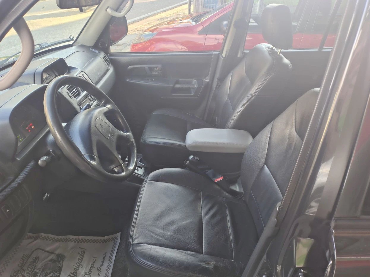 MITSUBISHI PAJERO TR4