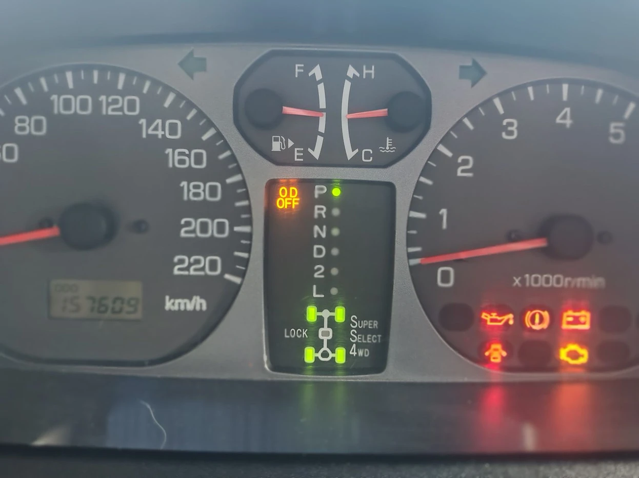 MITSUBISHI PAJERO TR4