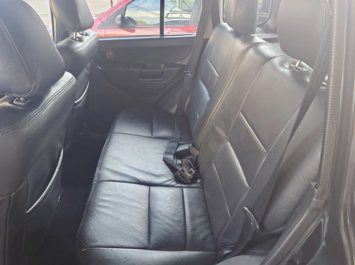 MITSUBISHI PAJERO TR4