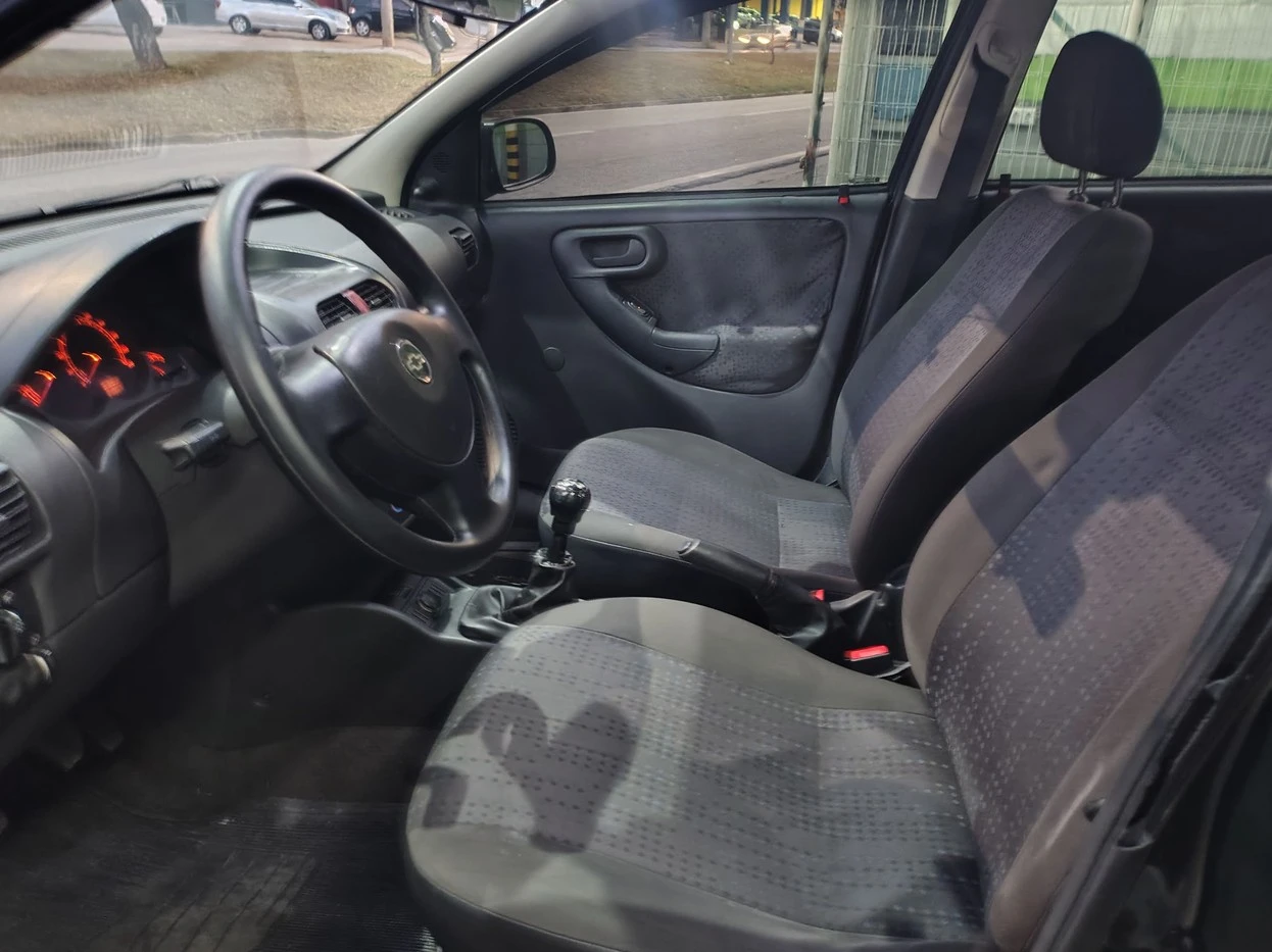 CHEVROLET CORSA