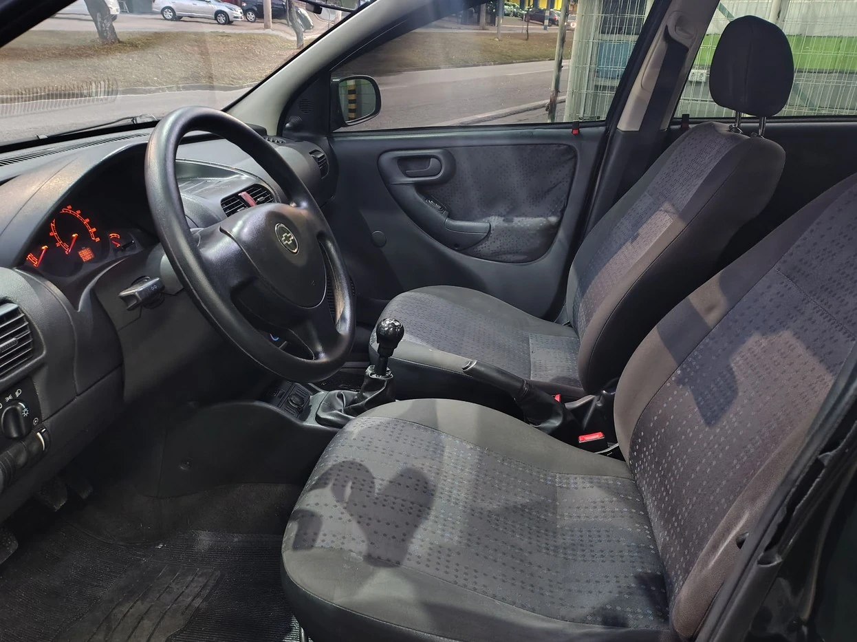 CHEVROLET CORSA
