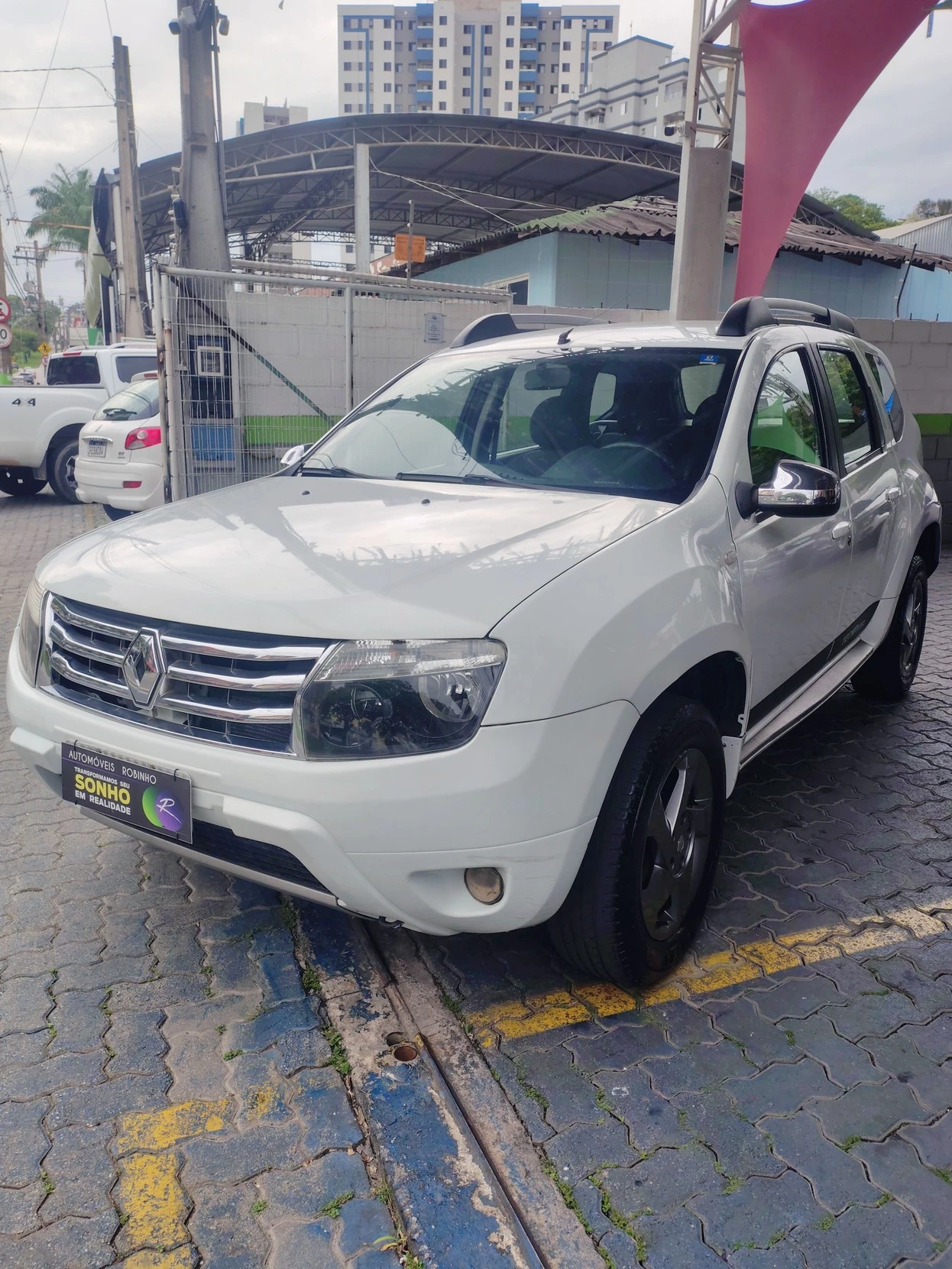 RENAULT DUSTER