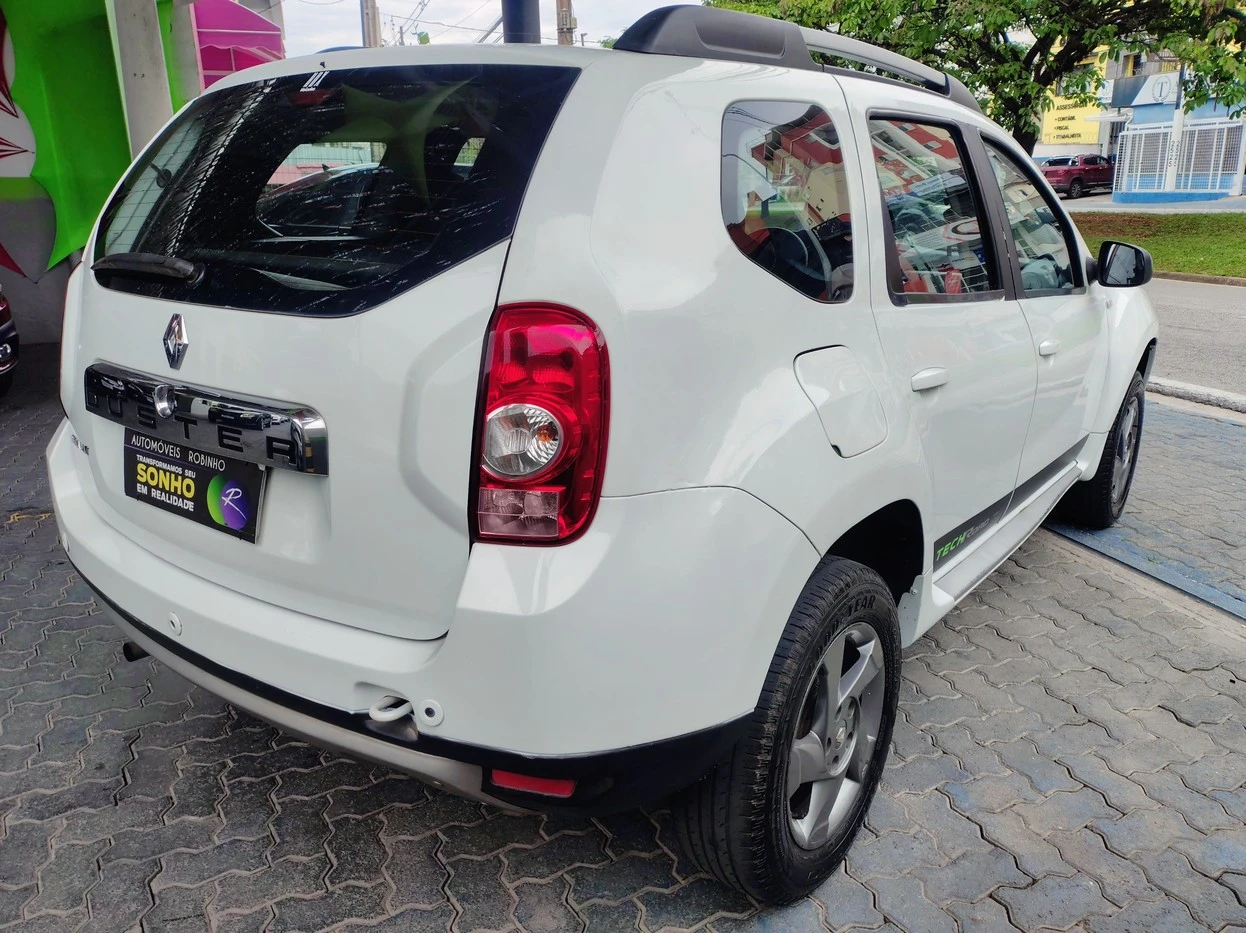 RENAULT DUSTER
