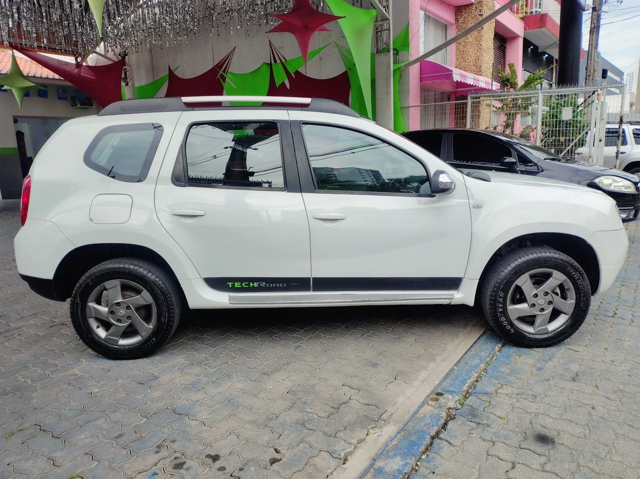 RENAULT DUSTER