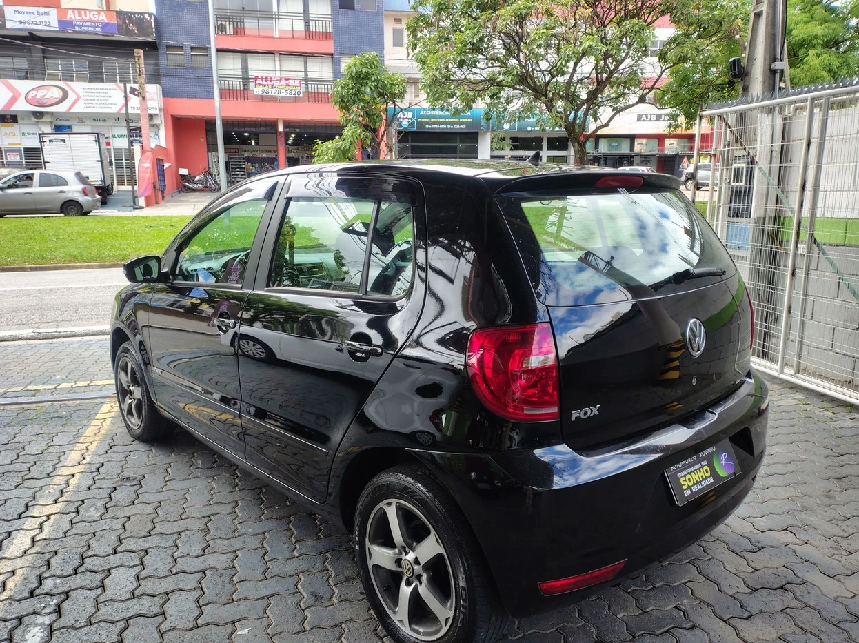VOLKSWAGEN FOX