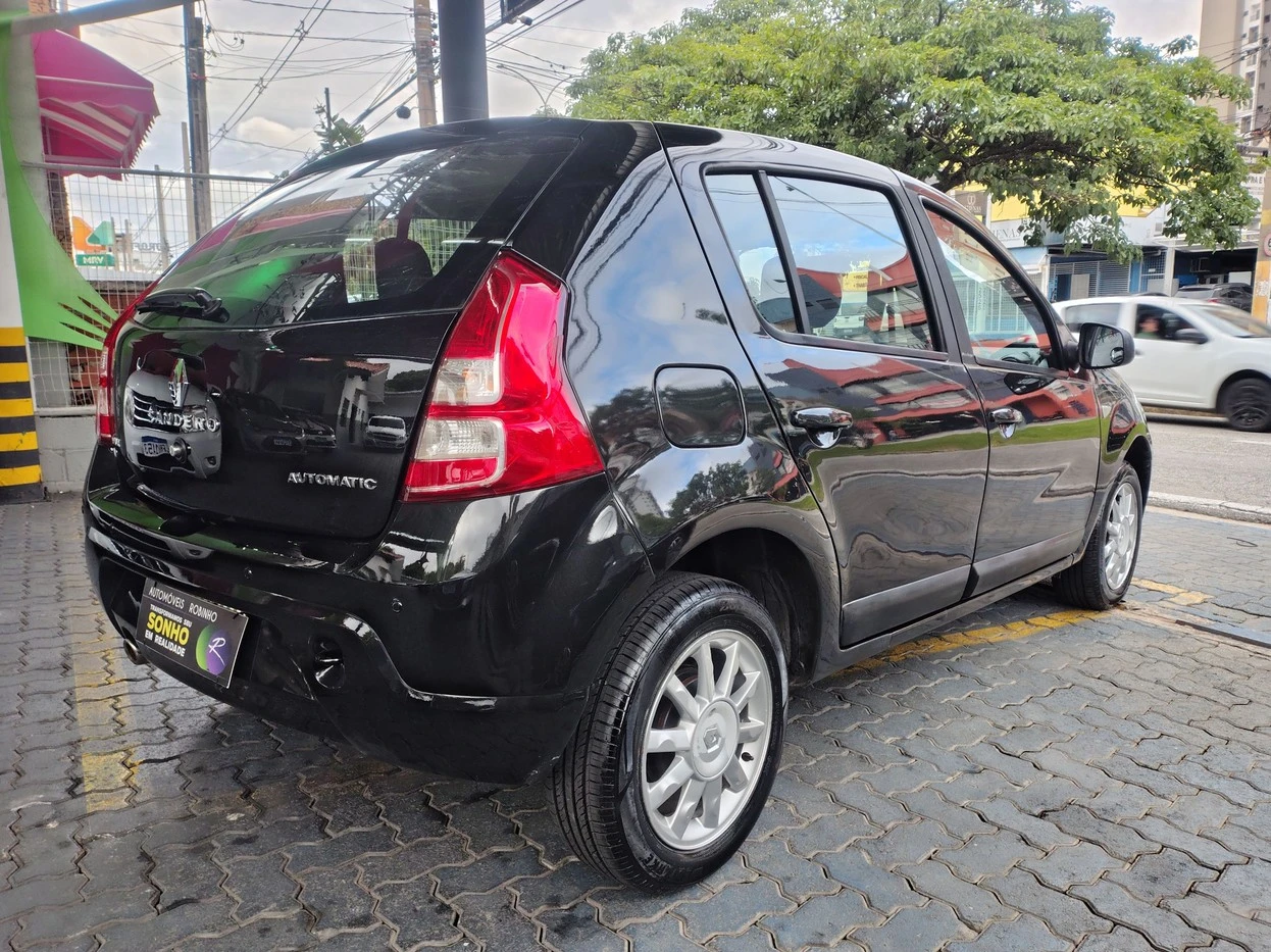 RENAULT SANDERO