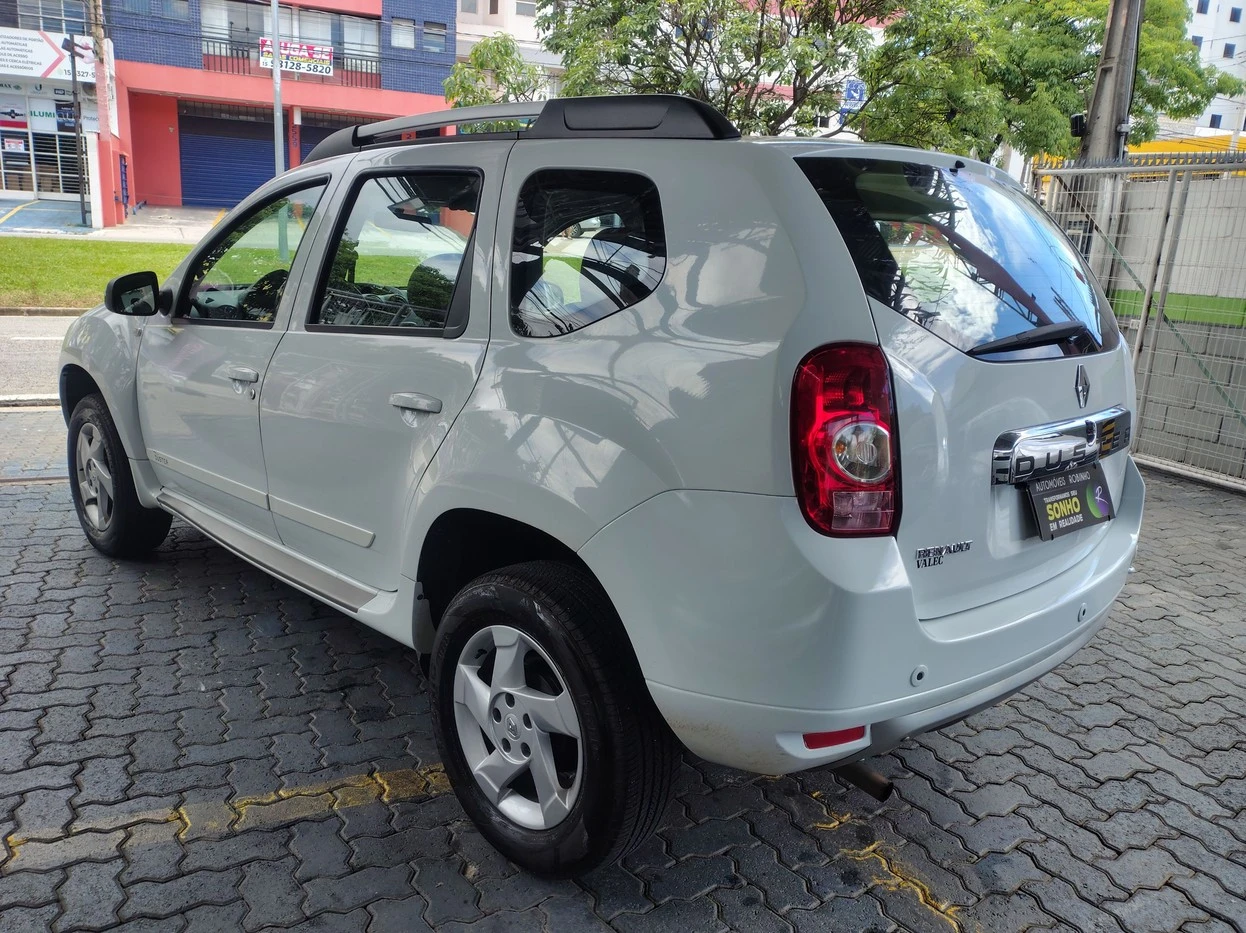 RENAULT DUSTER