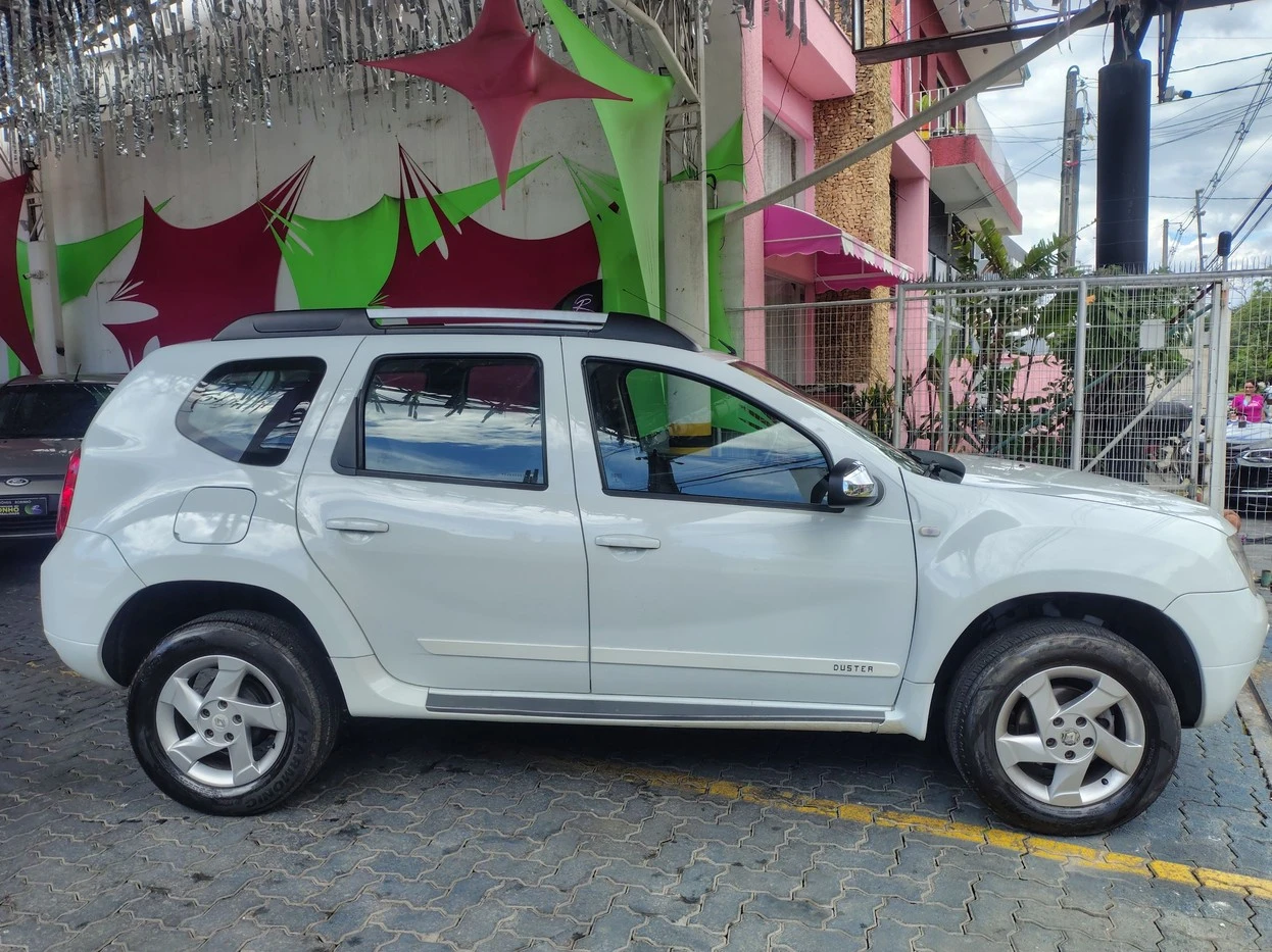 RENAULT DUSTER