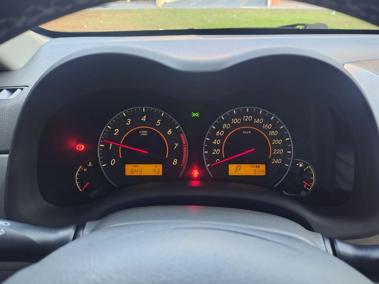 TOYOTA COROLLA