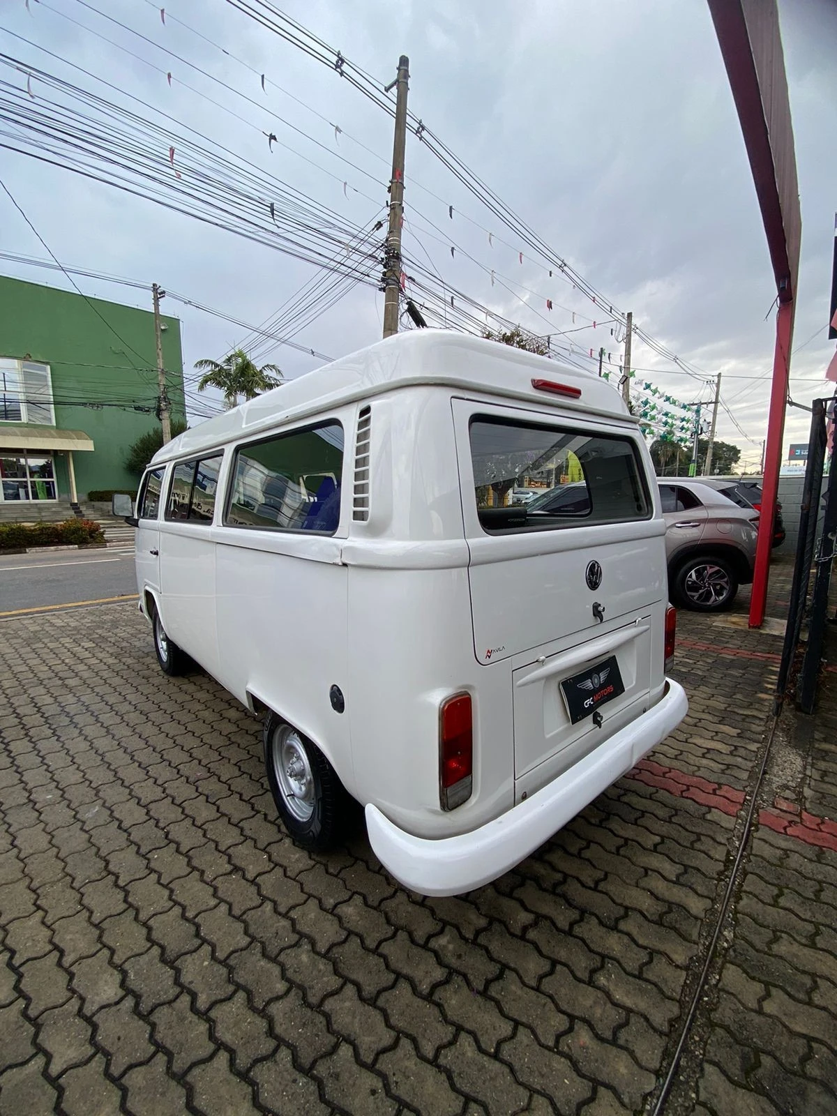 VOLKSWAGEN KOMBI