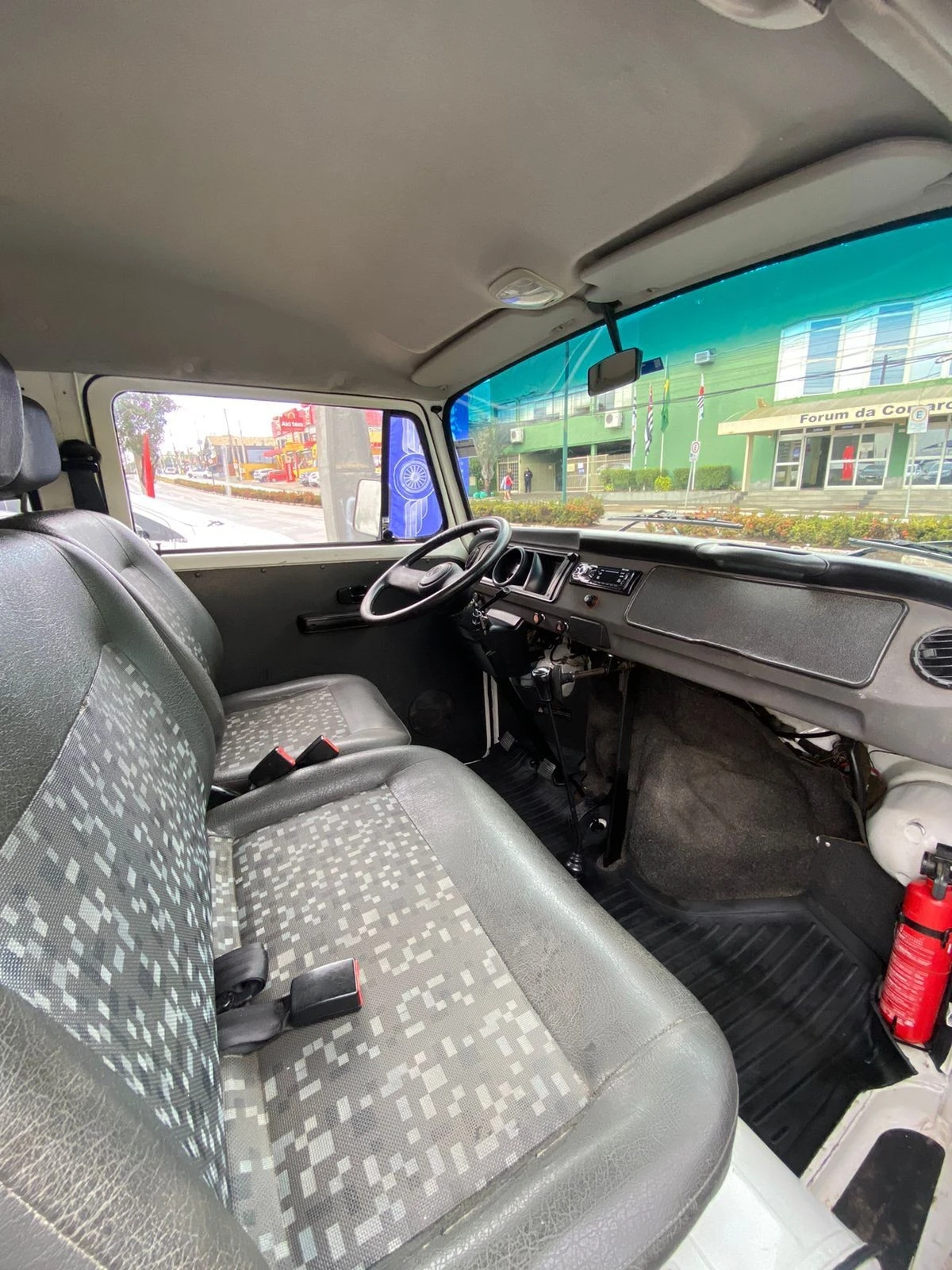 VOLKSWAGEN KOMBI