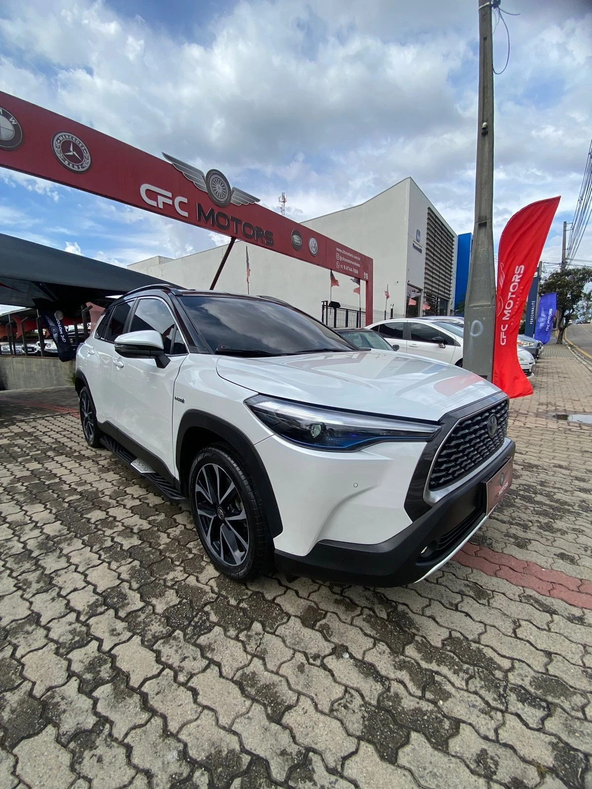 TOYOTA COROLLA CROSS