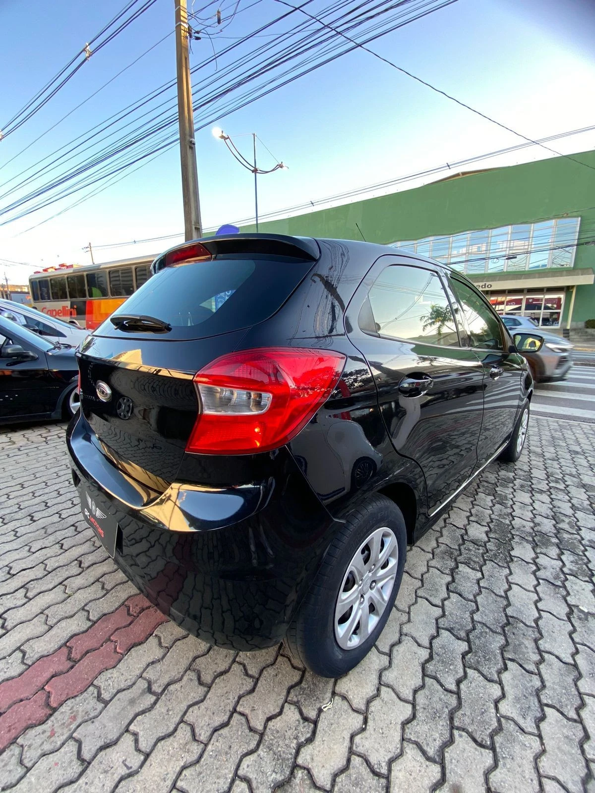 FORD KA