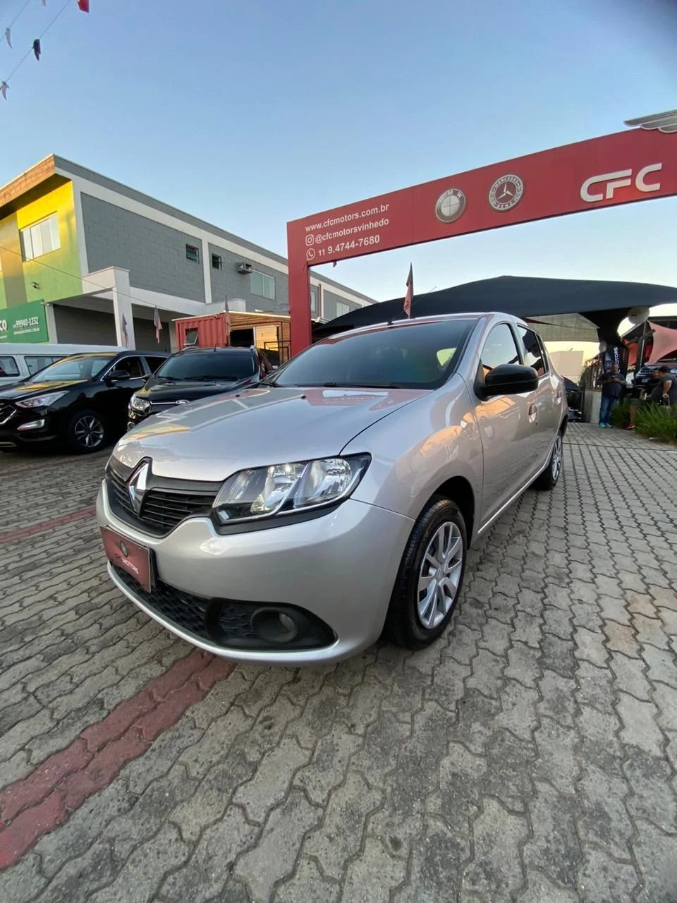 RENAULT SANDERO