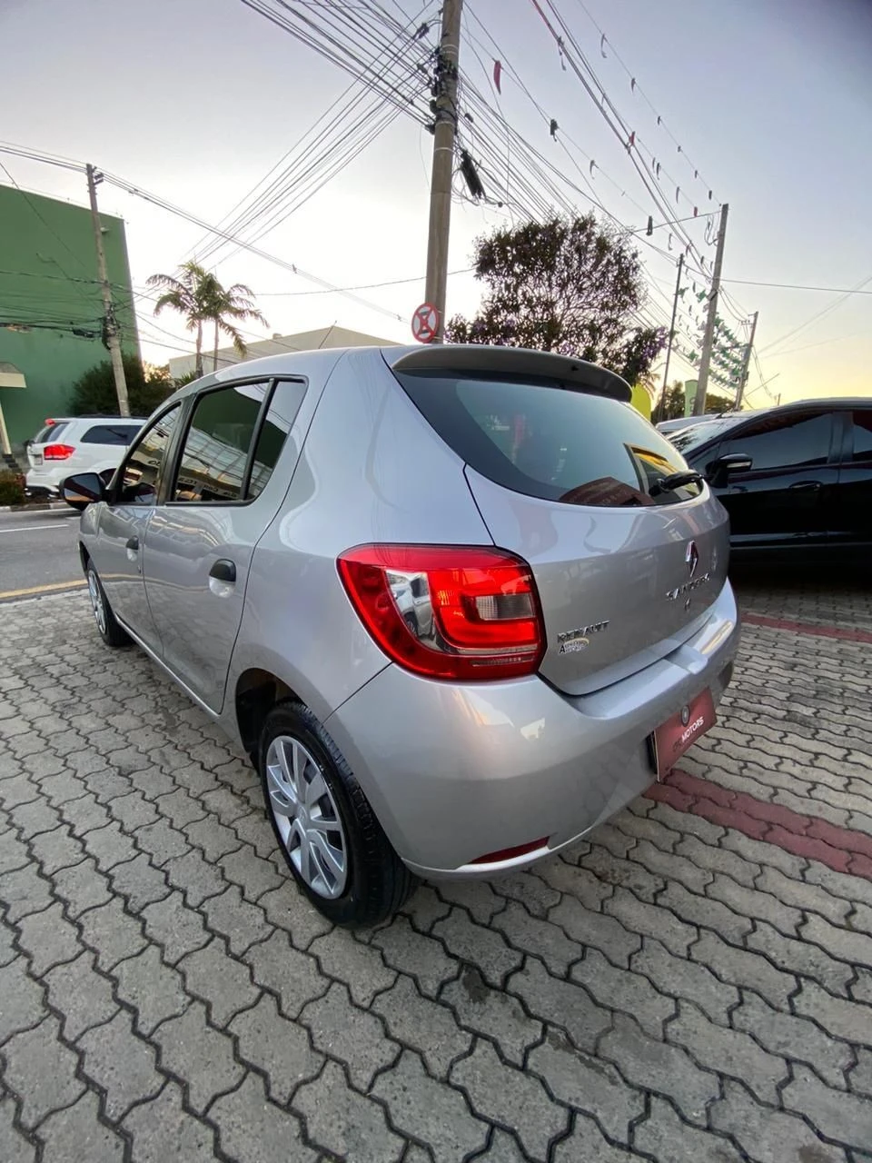 RENAULT SANDERO