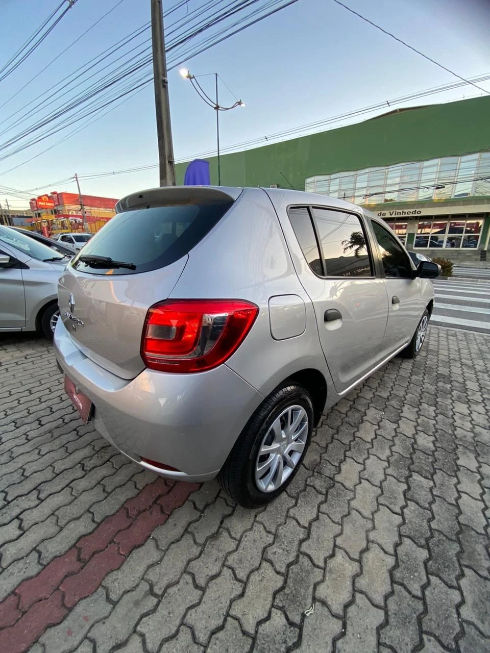 RENAULT SANDERO