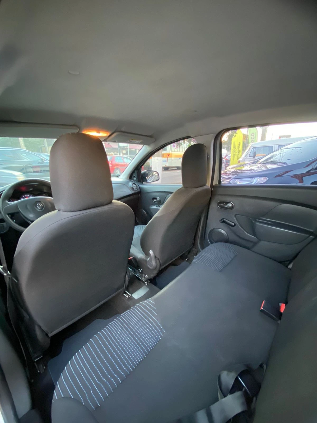 RENAULT SANDERO