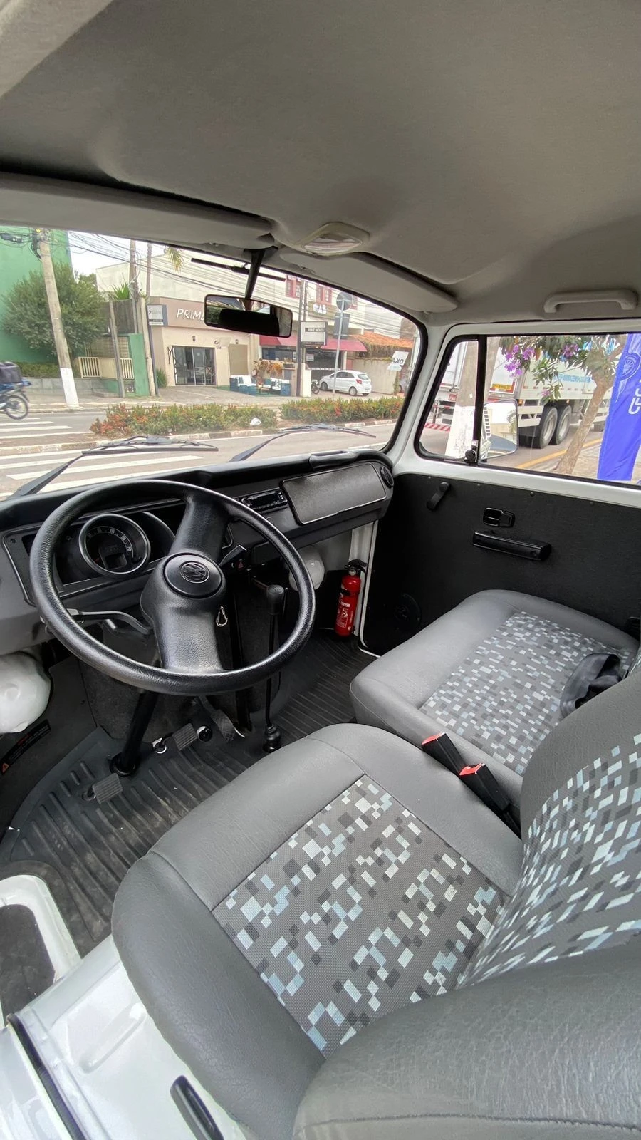 VOLKSWAGEN KOMBI