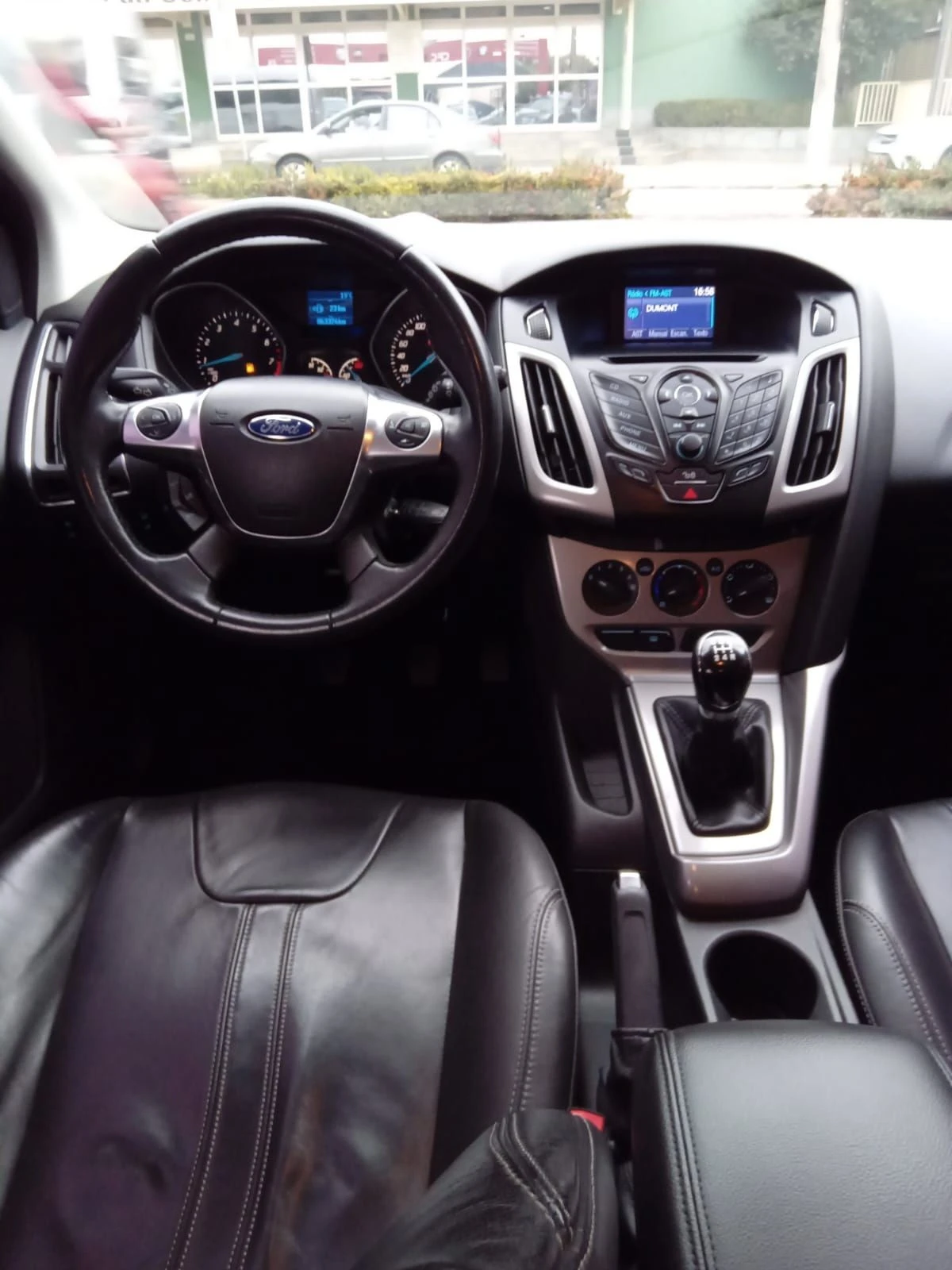 FORD FOCUS