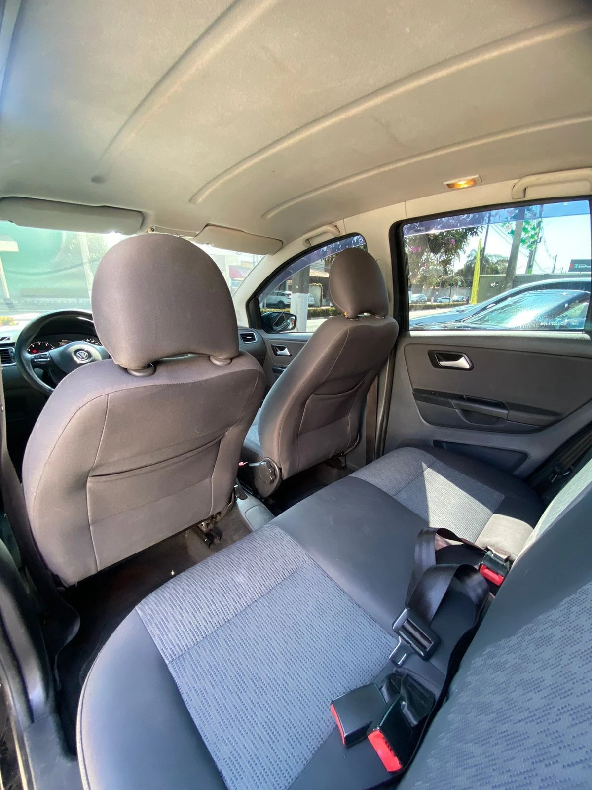 VOLKSWAGEN FOX