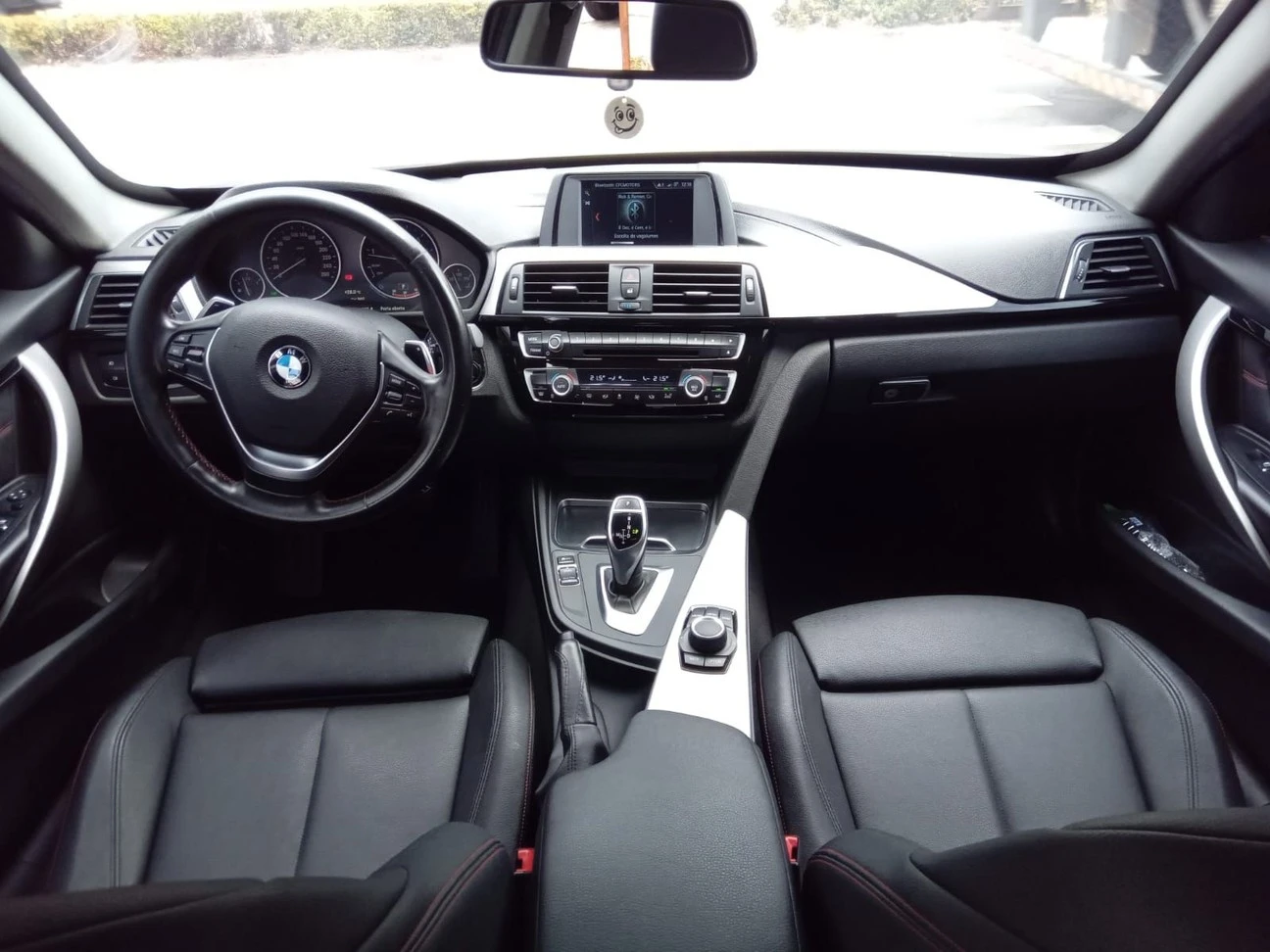 BMW 320I