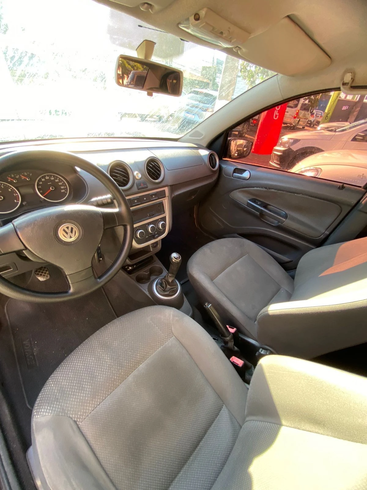 VOLKSWAGEN VOYAGE