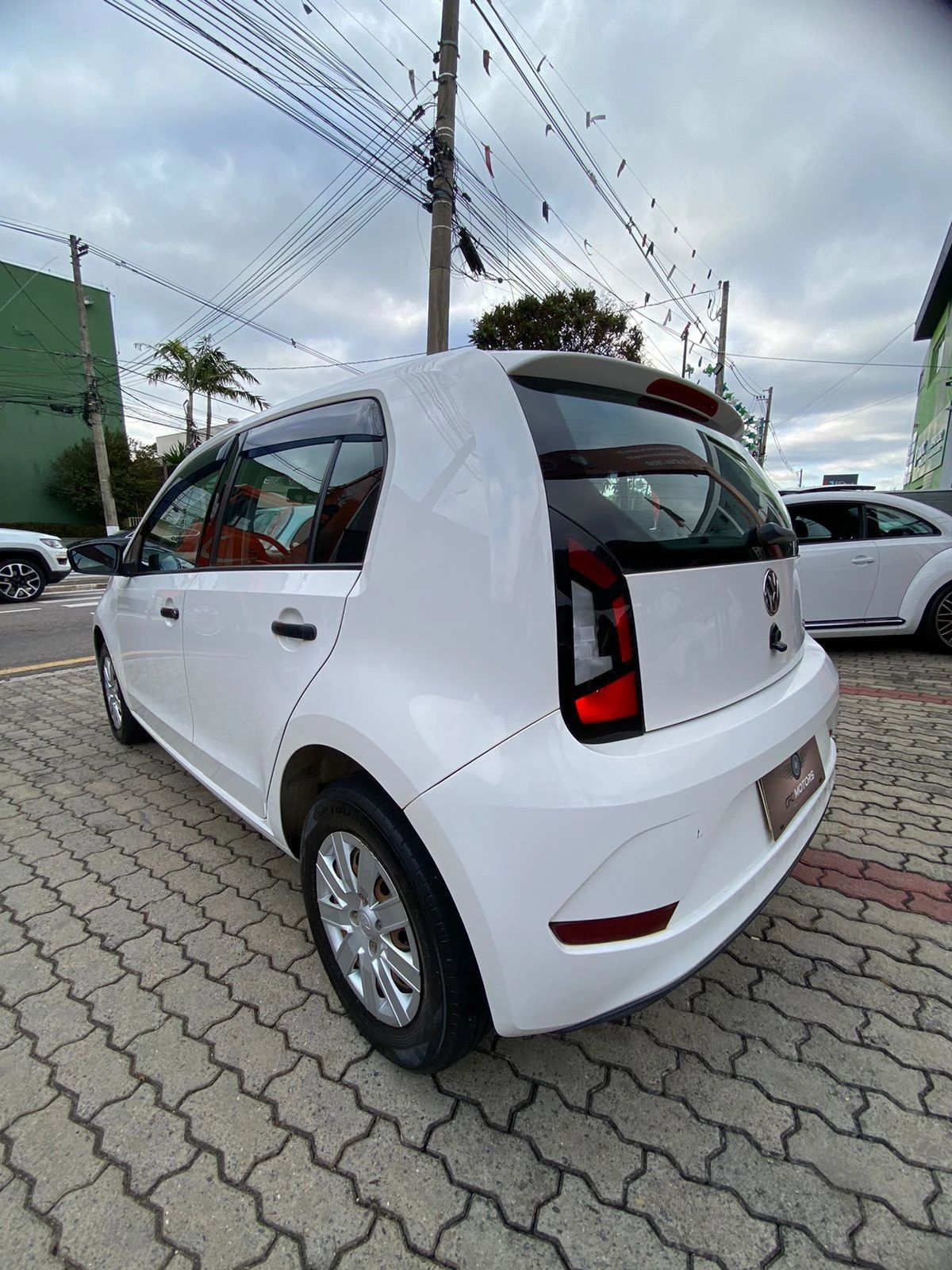 VOLKSWAGEN UP