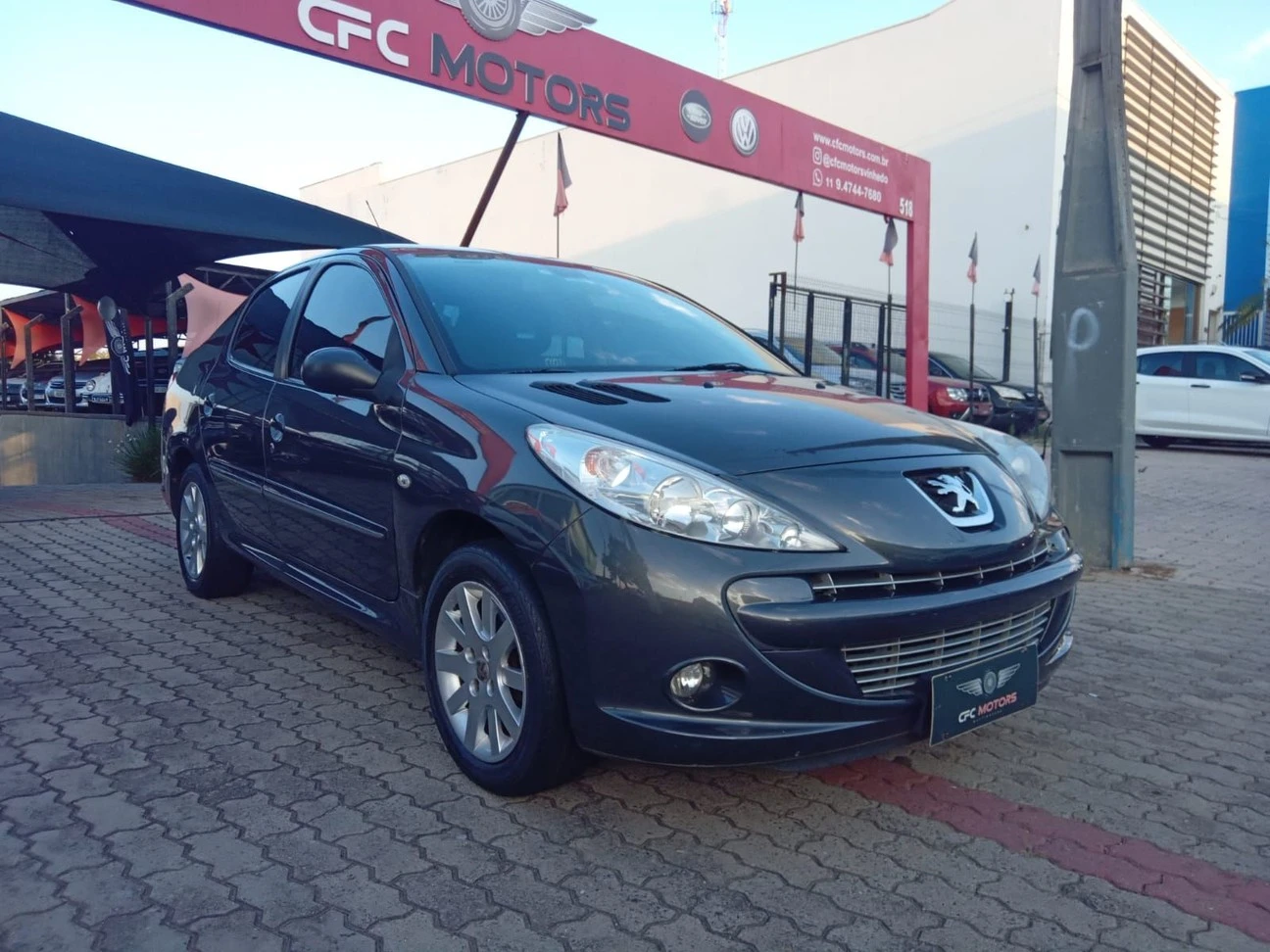 PEUGEOT 207