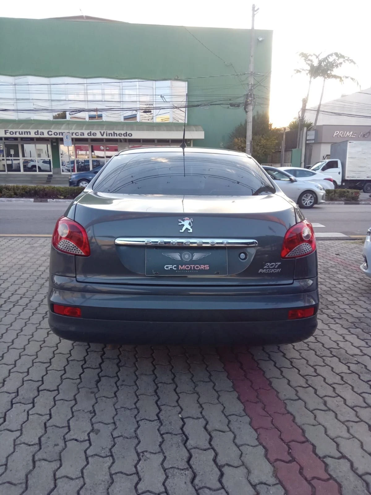 PEUGEOT 207