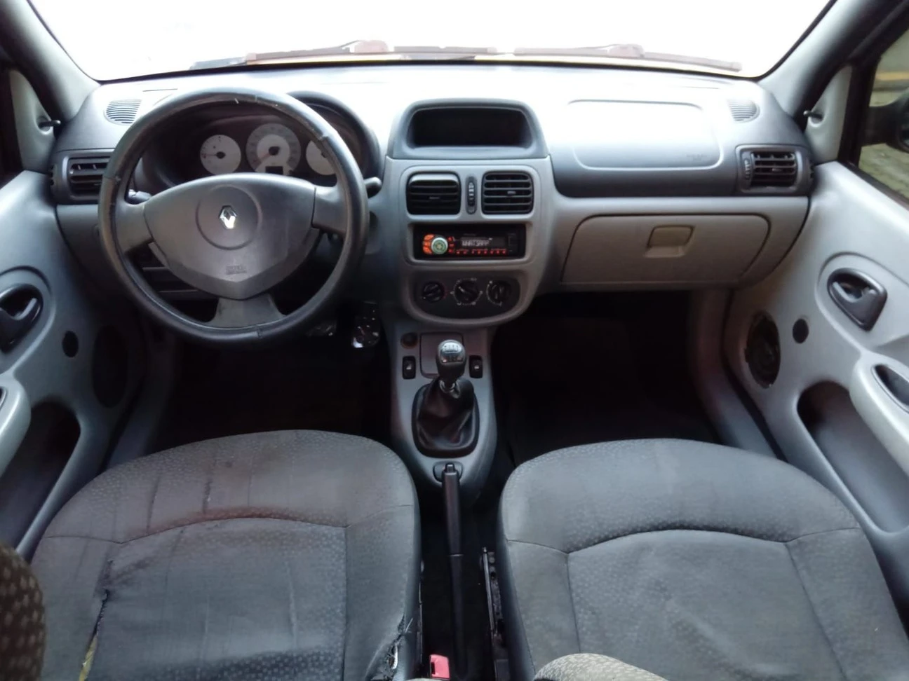 RENAULT CLIO