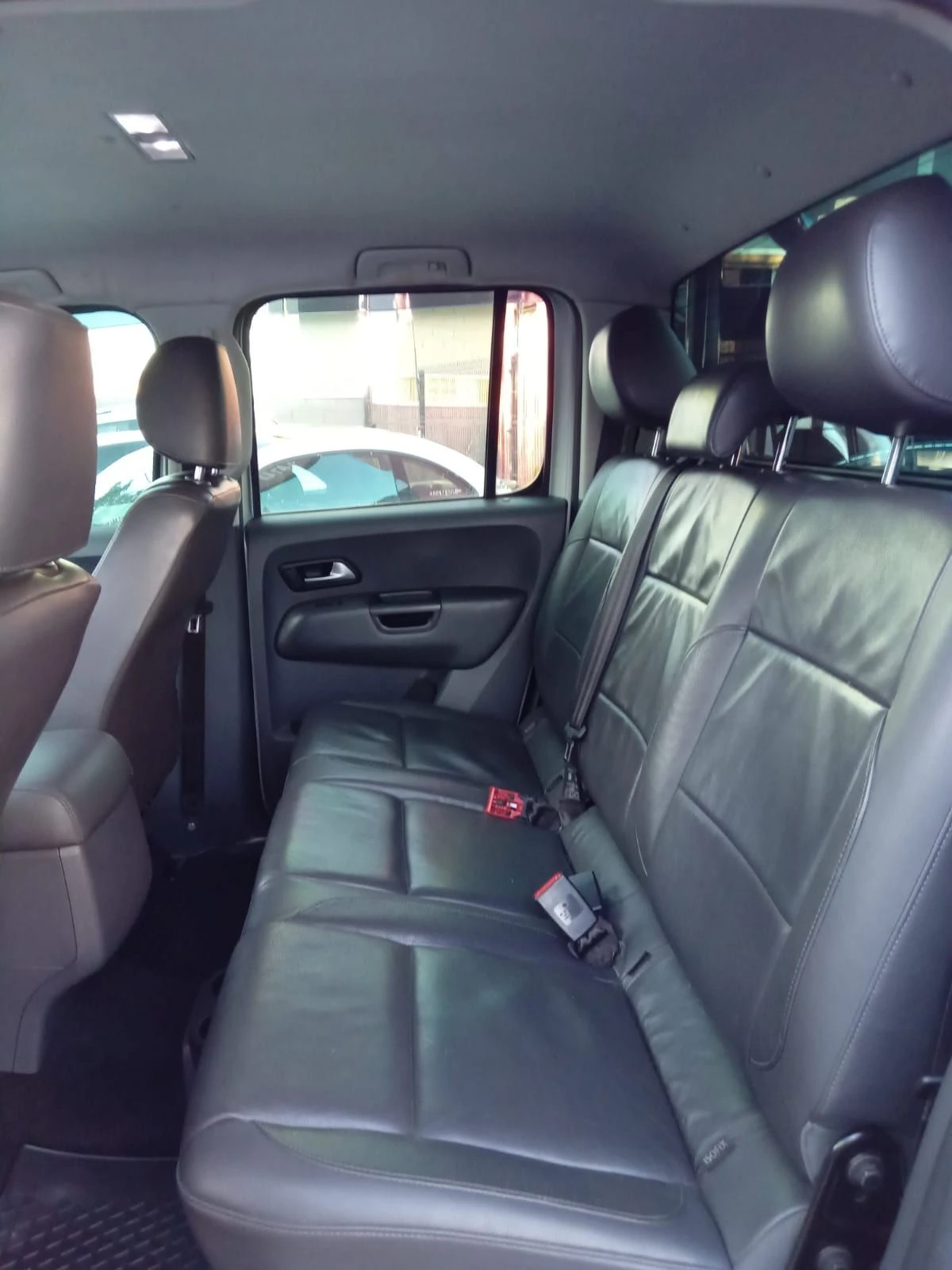 VOLKSWAGEN AMAROK