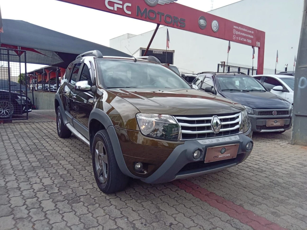 RENAULT DUSTER