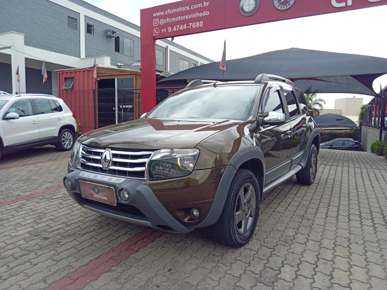 RENAULT DUSTER