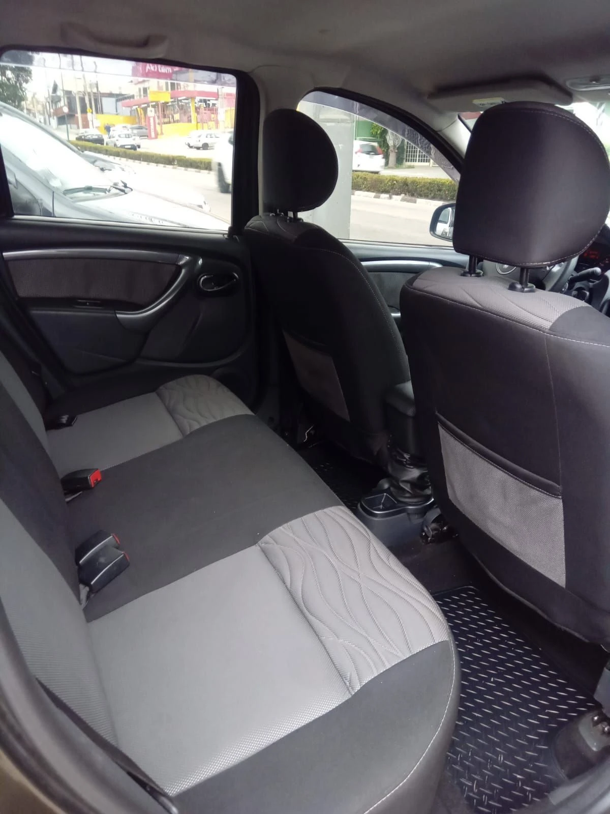RENAULT DUSTER