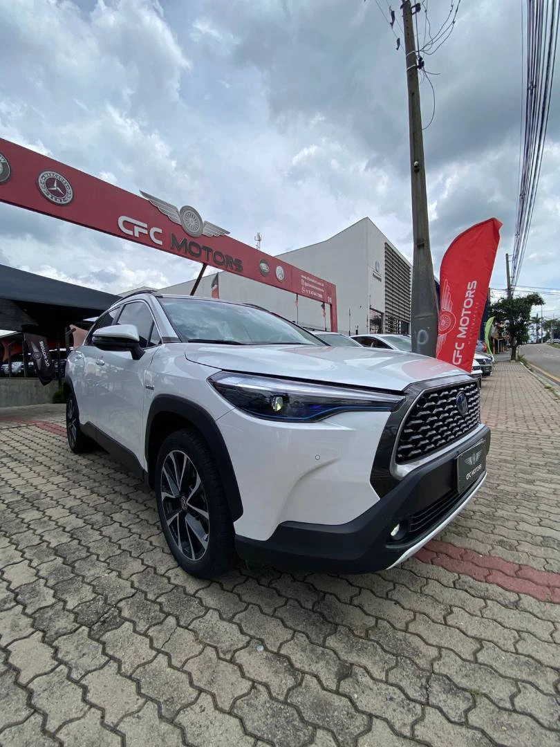 TOYOTA COROLLA CROSS