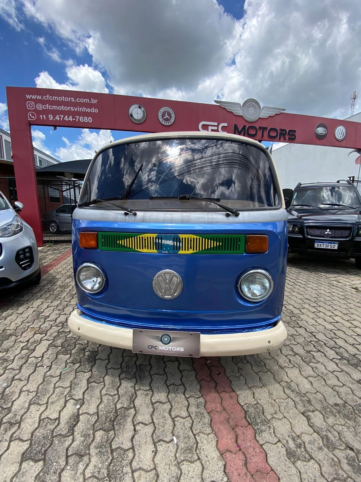 VOLKSWAGEN KOMBI