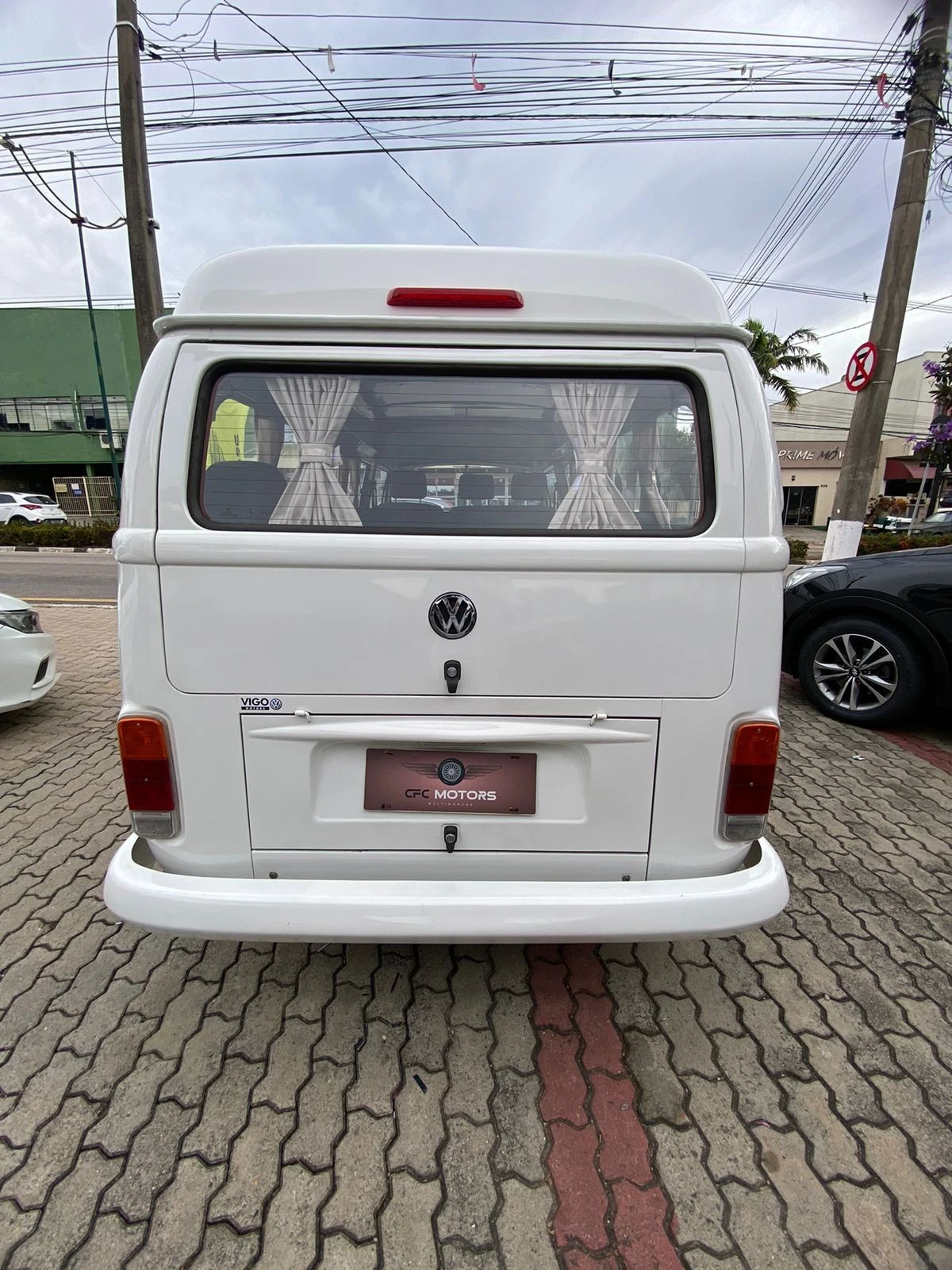 VOLKSWAGEN KOMBI