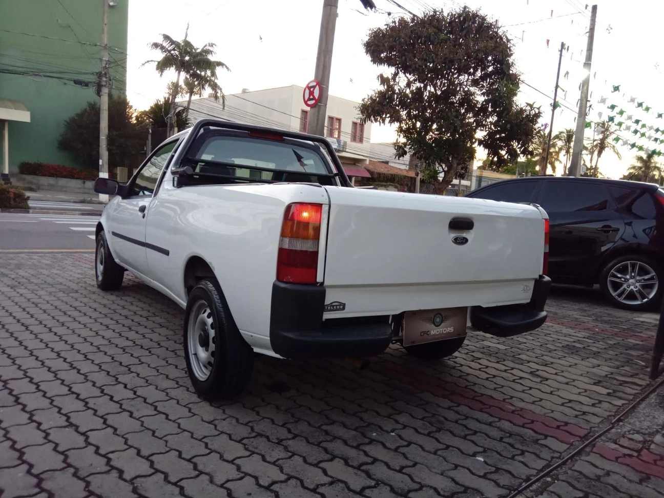 FORD COURIER