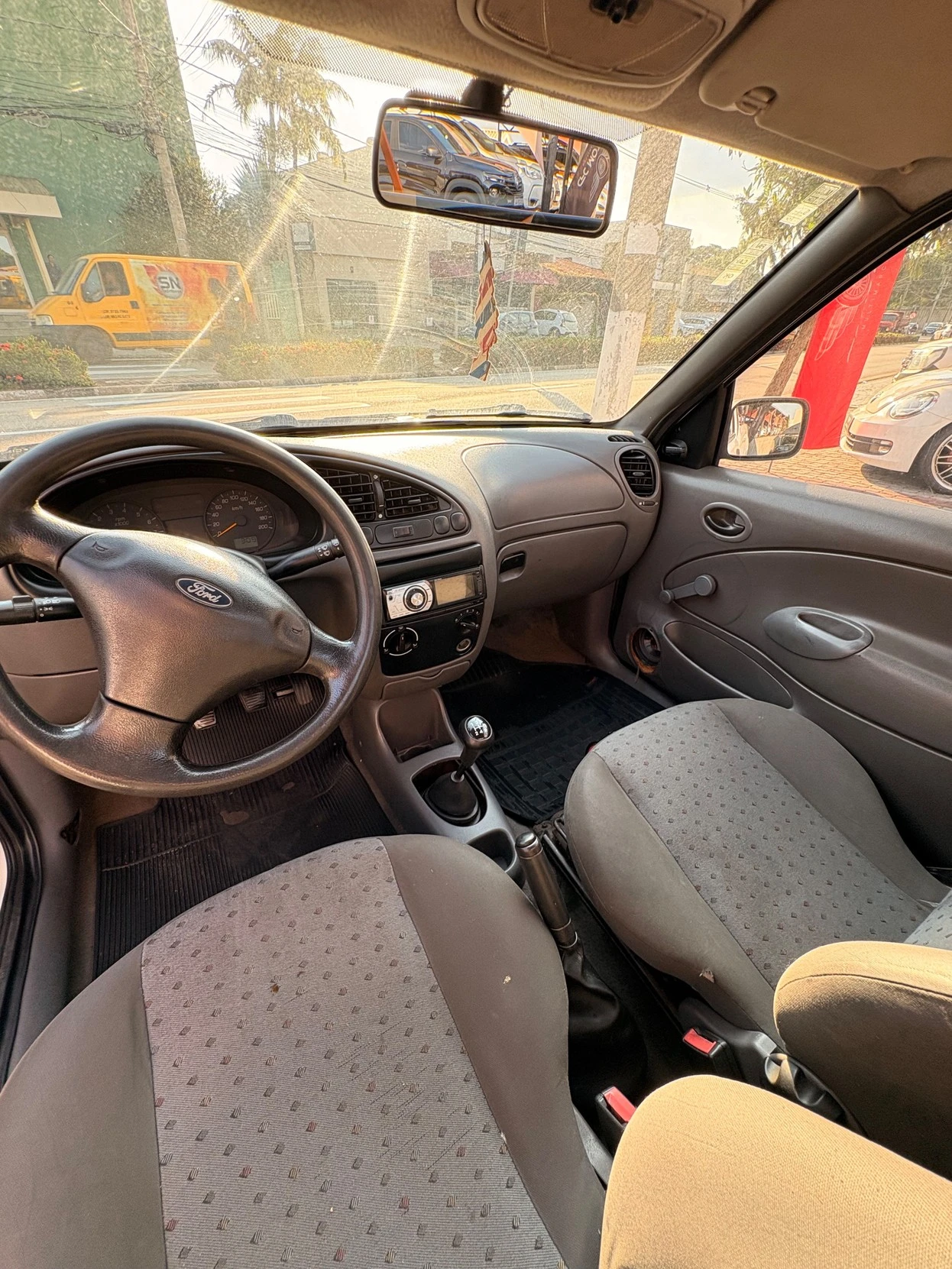FORD COURIER