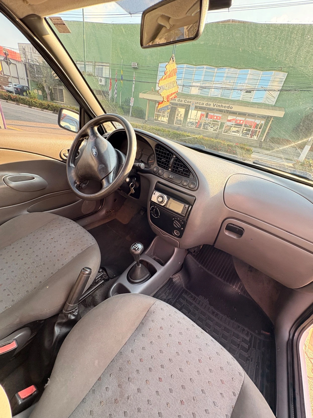 FORD COURIER