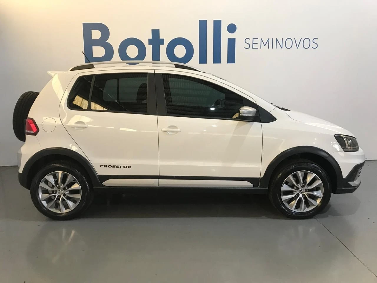 VOLKSWAGEN CROSSFOX