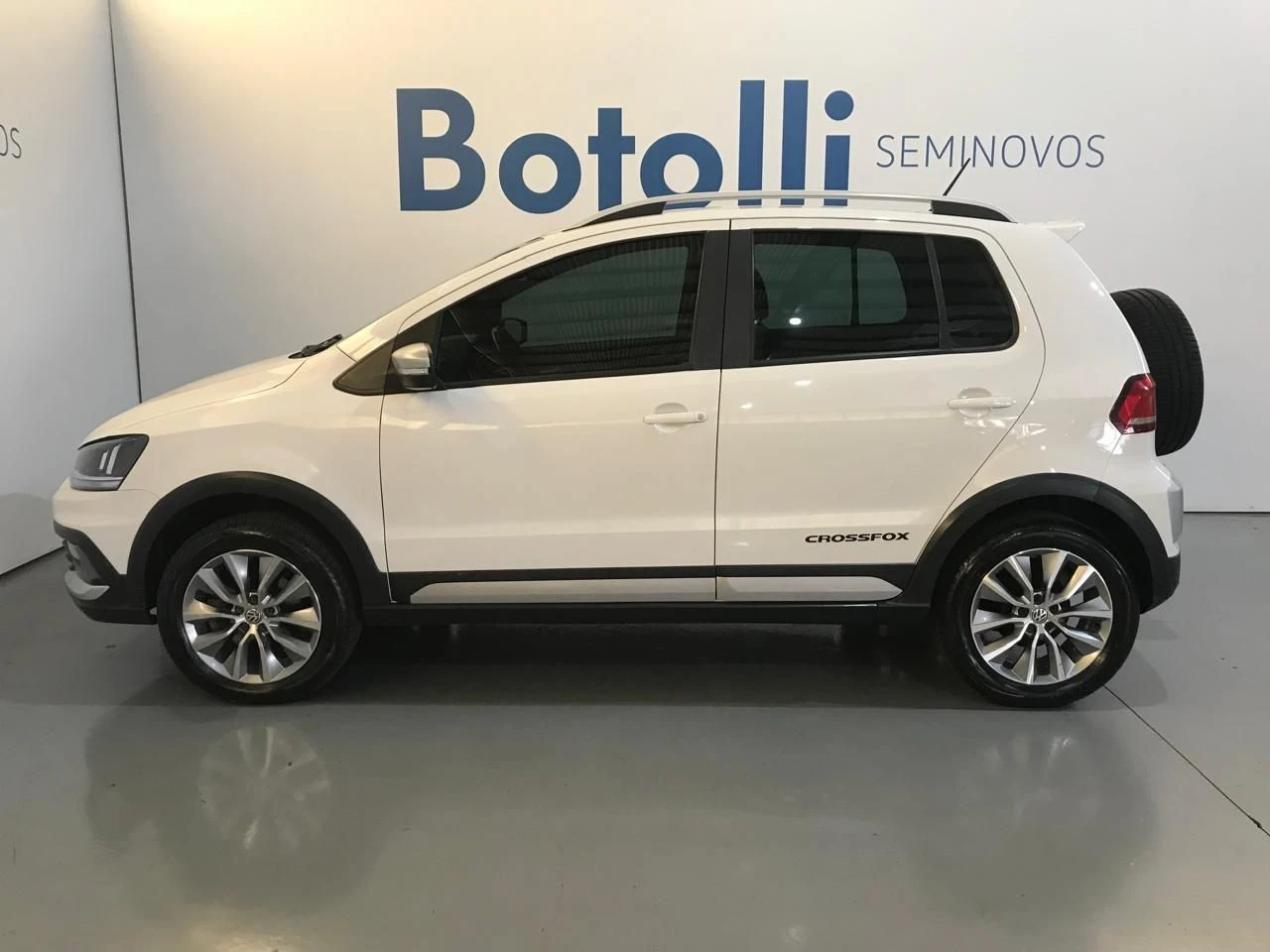 VOLKSWAGEN CROSSFOX