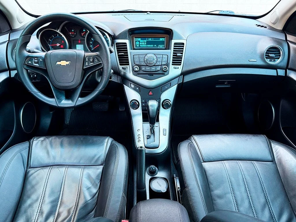 CHEVROLET CRUZE
