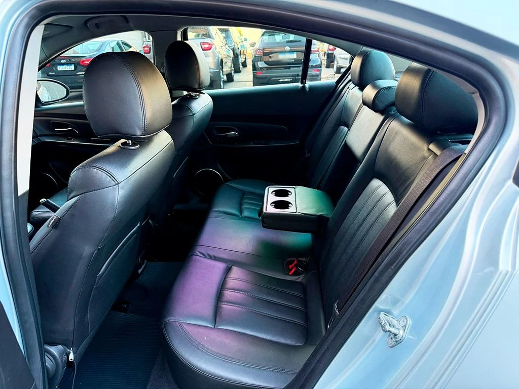 CHEVROLET CRUZE